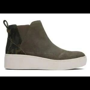 Toms Jamie Slip On Women's 7 Tarmac Olive Green Suede/Camo Wedge Sneaker bootie